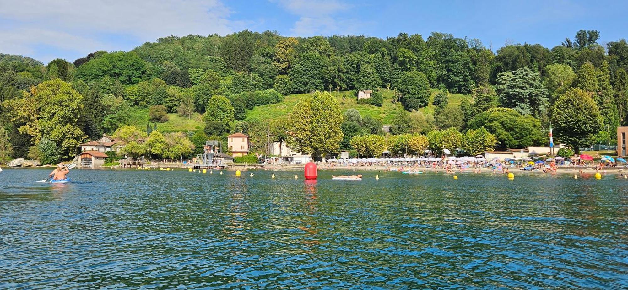 Вилла La Baia D'Acquadolce Bolzano Novarese Экстерьер фото